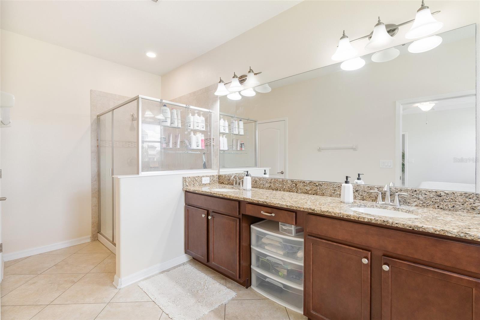 WINDEMERE SOUND PH 2 - Residential