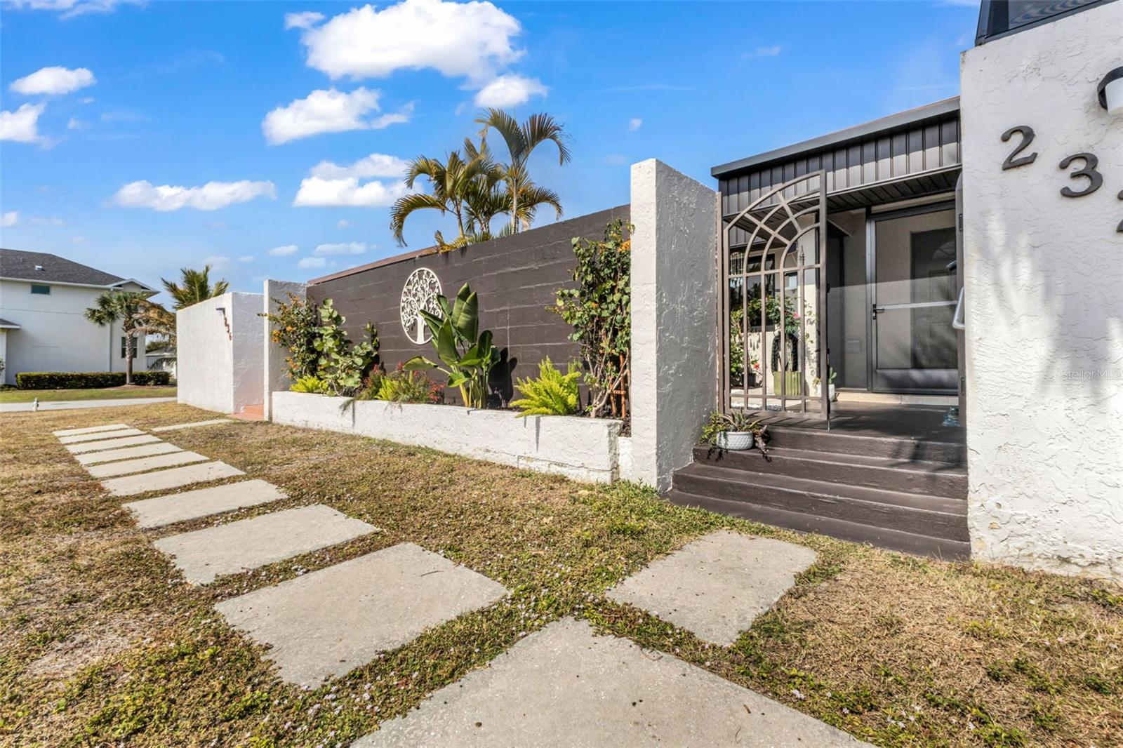 CEDARWOOD TERRACE BLDG 04 - Residential