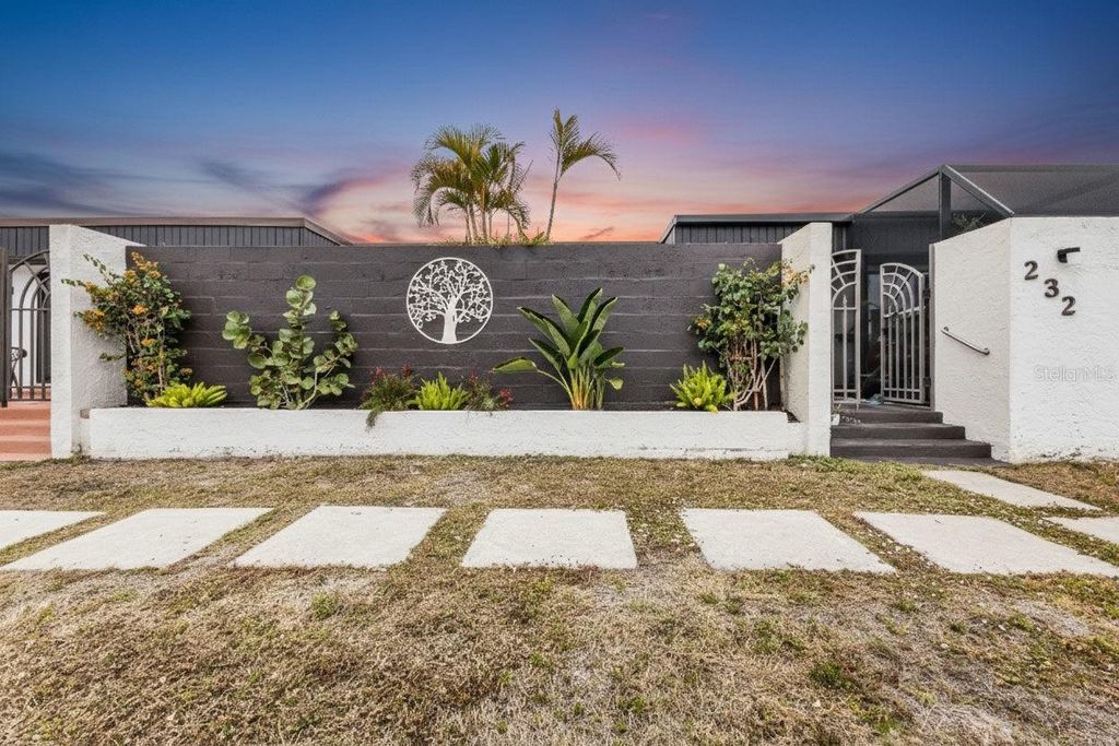 Photo of 232 W Henry Street, Punta Gorda, FL 33950 (MLS # C7522021)