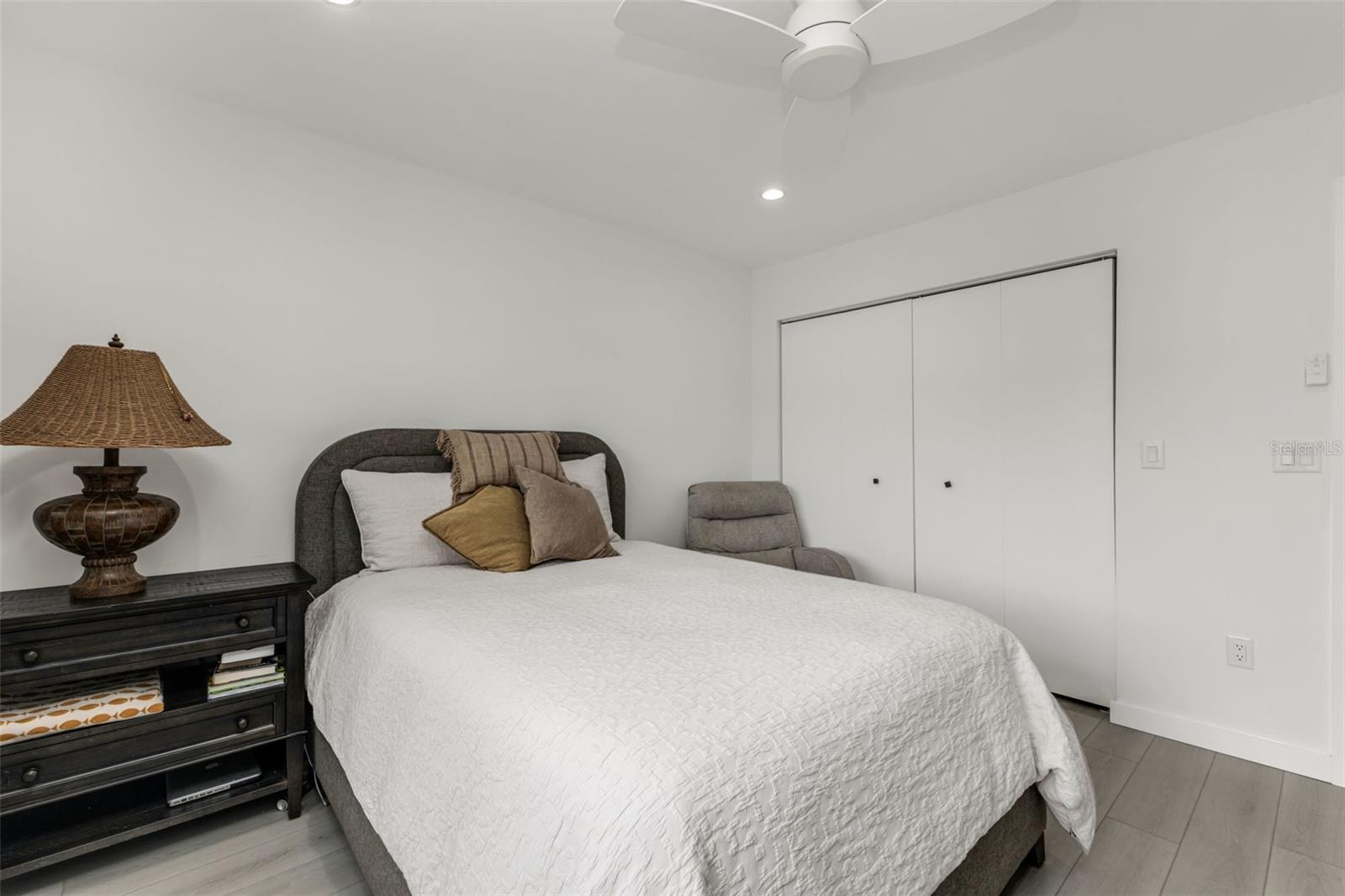 CEDARWOOD TERRACE BLDG 04 - Residential