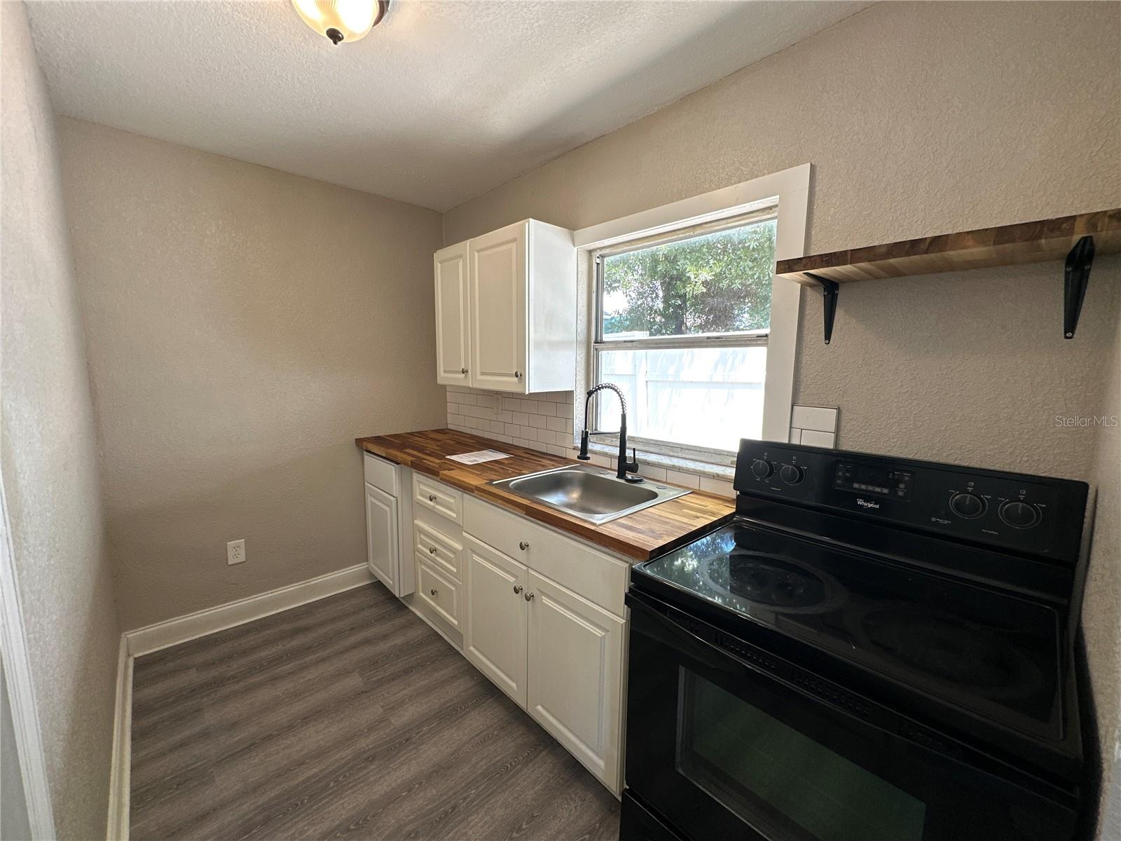 MAC FARLANE PARK - Residential Income
