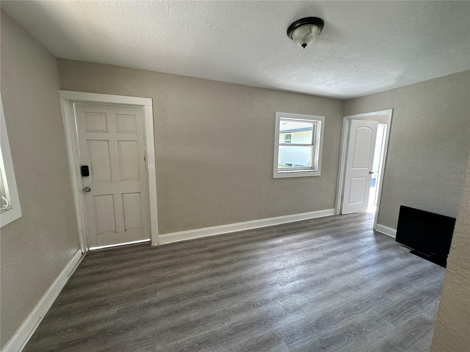 MAC FARLANE PARK - Residential Income