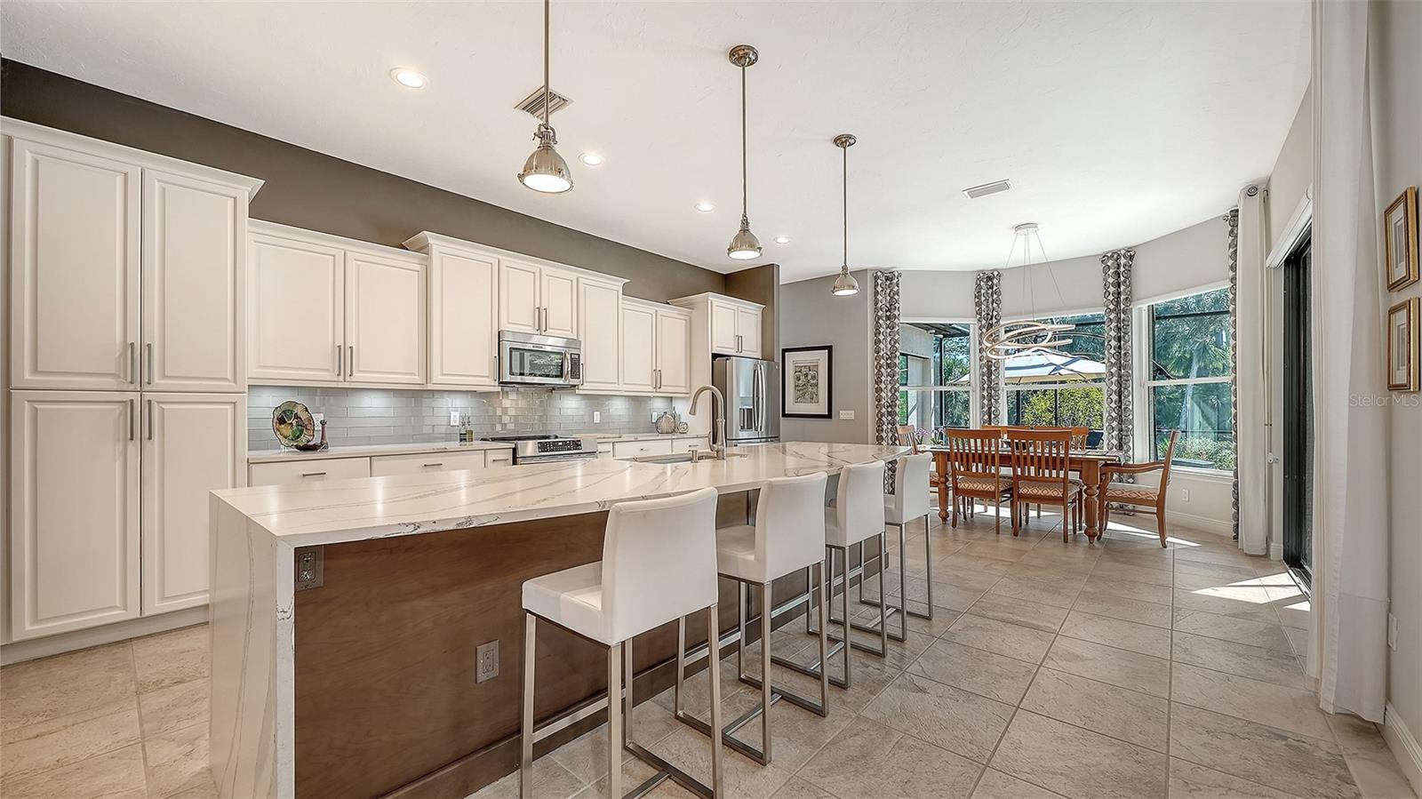 BLACKBURN RIDGE - Residential