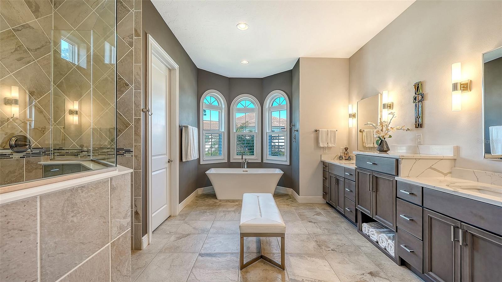 BLACKBURN RIDGE - Residential