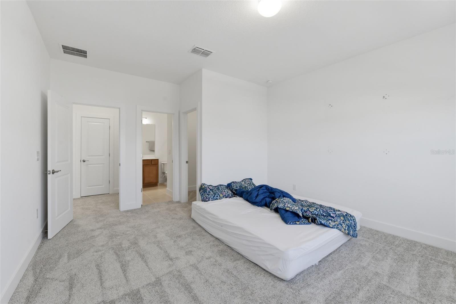 WATERSET WOLF CRK PH G1 & 30TH - Residential