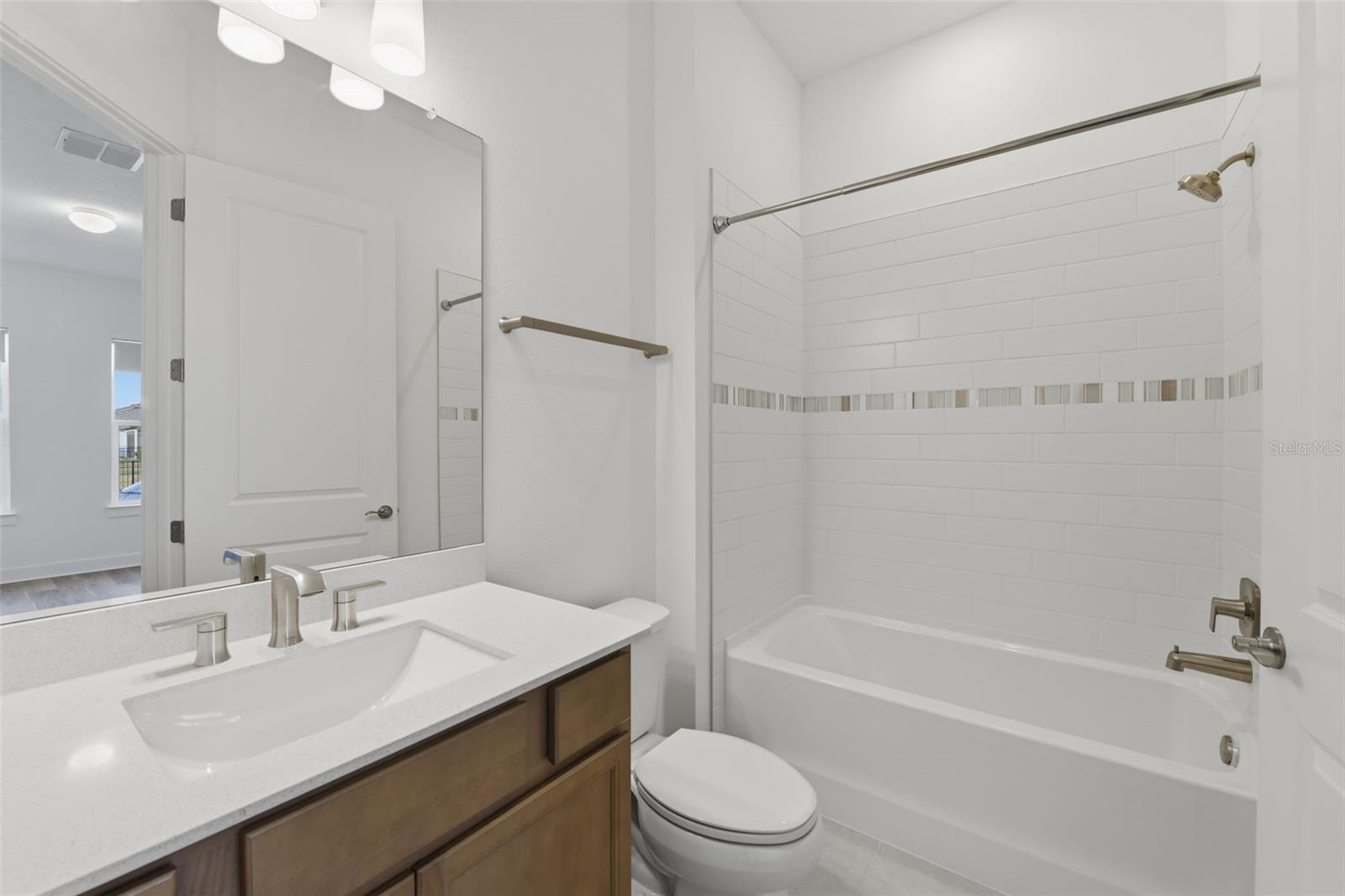 WATERSET WOLF CRK PH G1 & 30TH - Residential