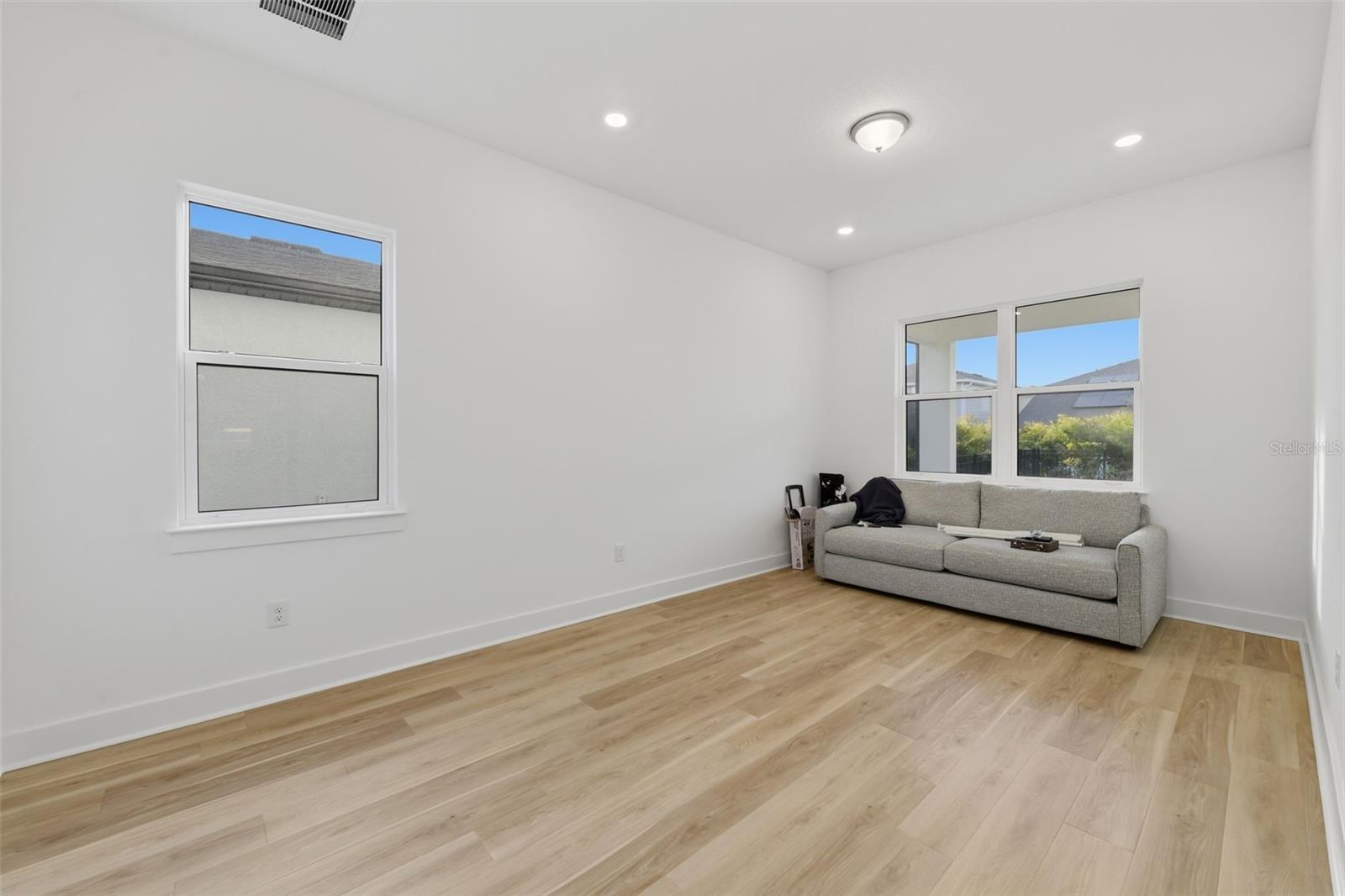 WATERSET WOLF CRK PH G1 & 30TH - Residential