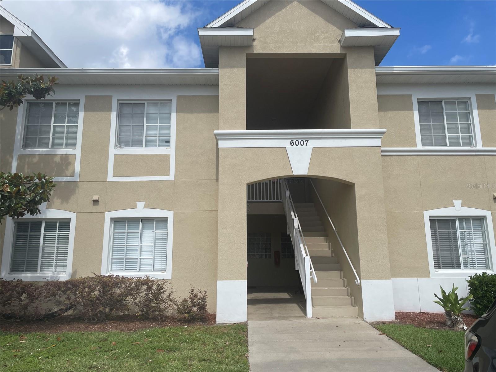 3 bedroom, 2 bathroom 2nd story condo in Riverview, conveniently located near major thoroughfares including I-75 and HWY 301. The step-saver kitchen features all of the basics: fridge/freezer, over-the-range microwave, dishwasher and plenty of cabinets. There's also space in the corner for a cozy breakfast nook or shelving for additional storage. This home boasts tiles floors throughout - no carpet here! Enjoy your morning cup of coffee on the fully screened private balcony. Xscape Movie Theater is just around the corner and Top Golf is only an 11 minute drive! This will go fast, so we invite you to request your tour of this home today! Credit, Criminal, and Rental History background check required. Employment and Rental verifications required where applicable.