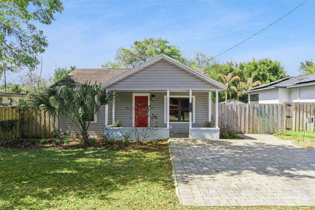 Photo of 2510 Homeland Street, Orlando, FL 32806 (MLS # O6385012)