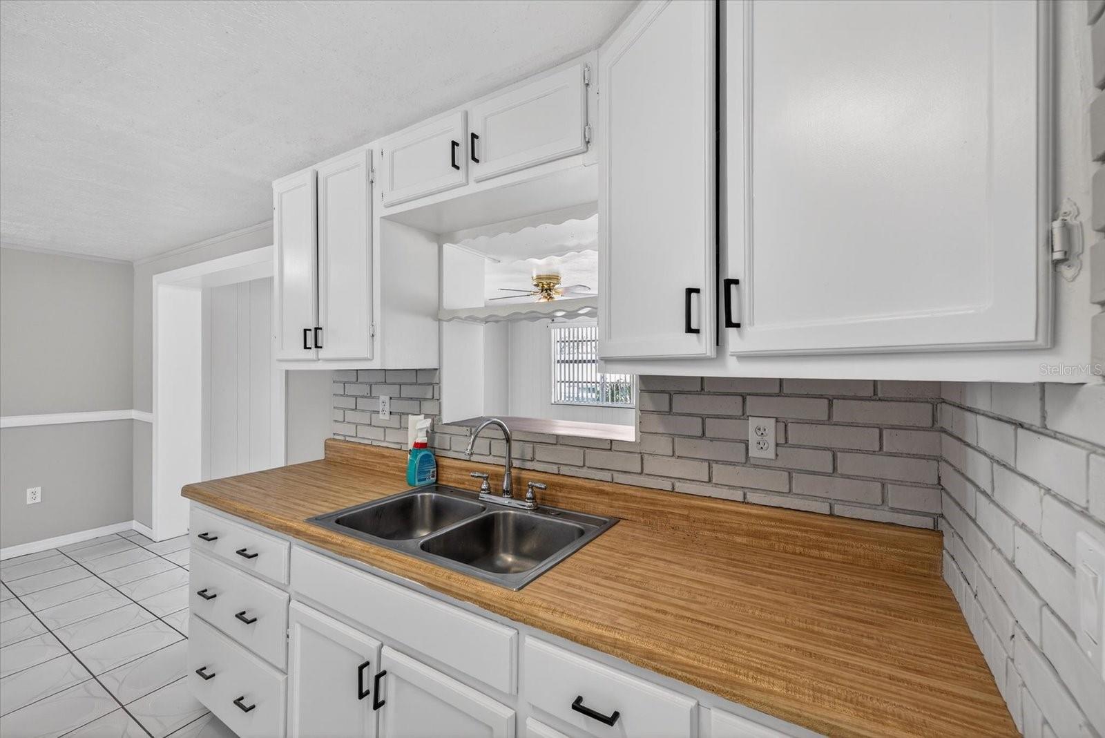 RIDGE CREST GARDENS - Residential