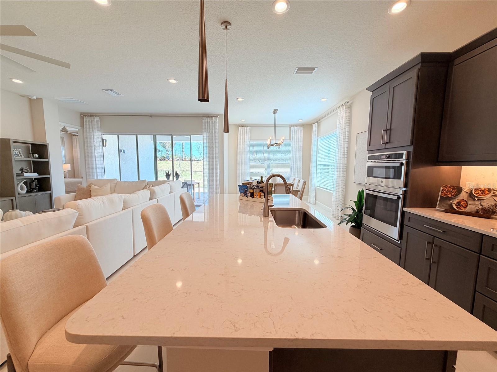 VALENCIA RIDGE - Residential