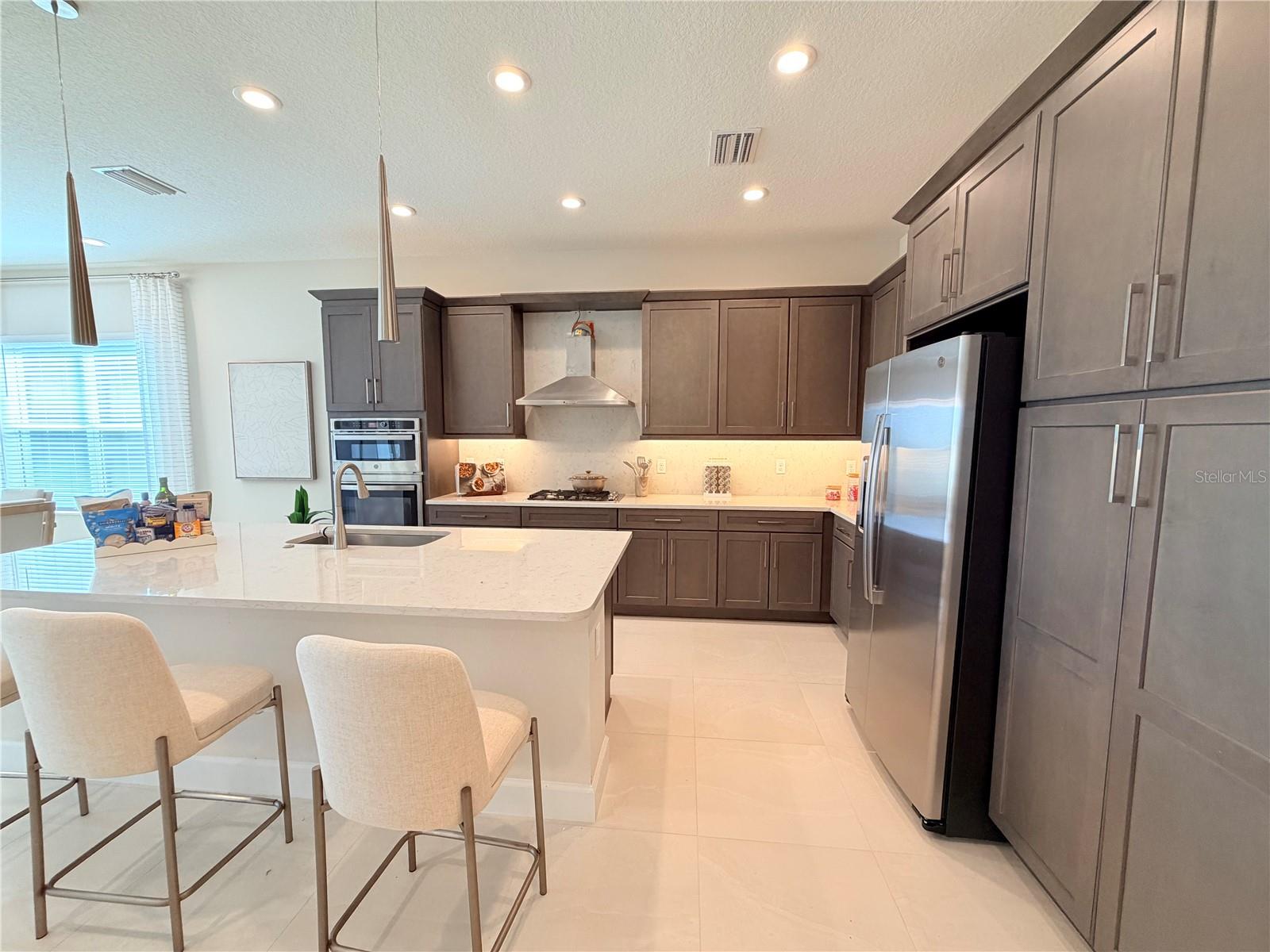 VALENCIA RIDGE - Residential