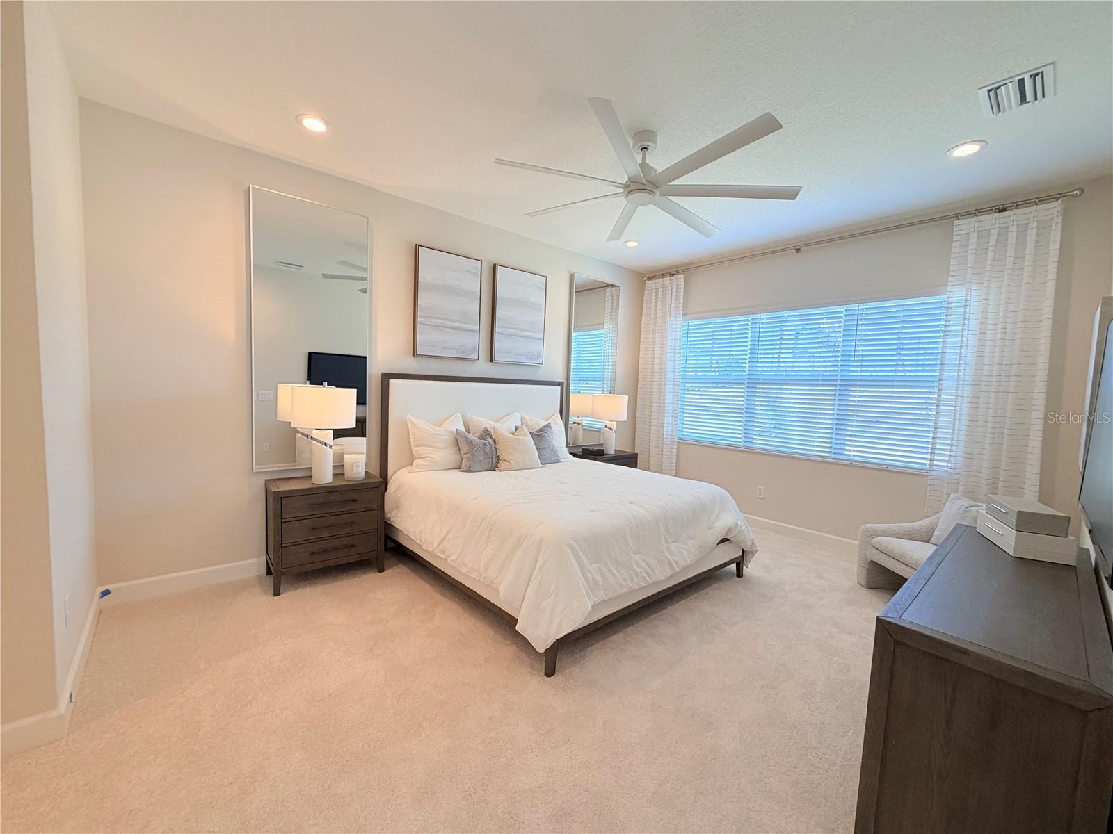 VALENCIA RIDGE - Residential