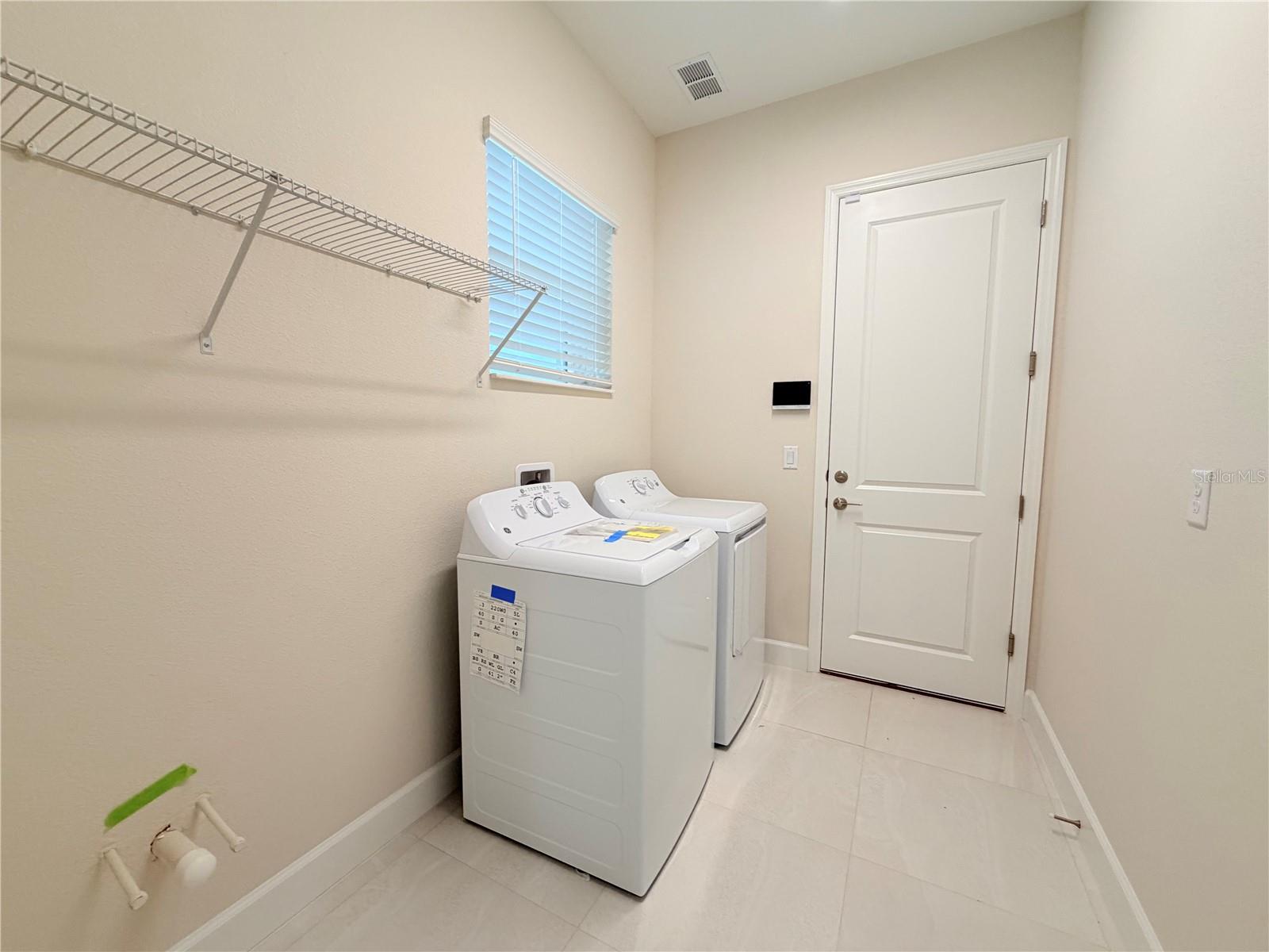 VALENCIA RIDGE - Residential