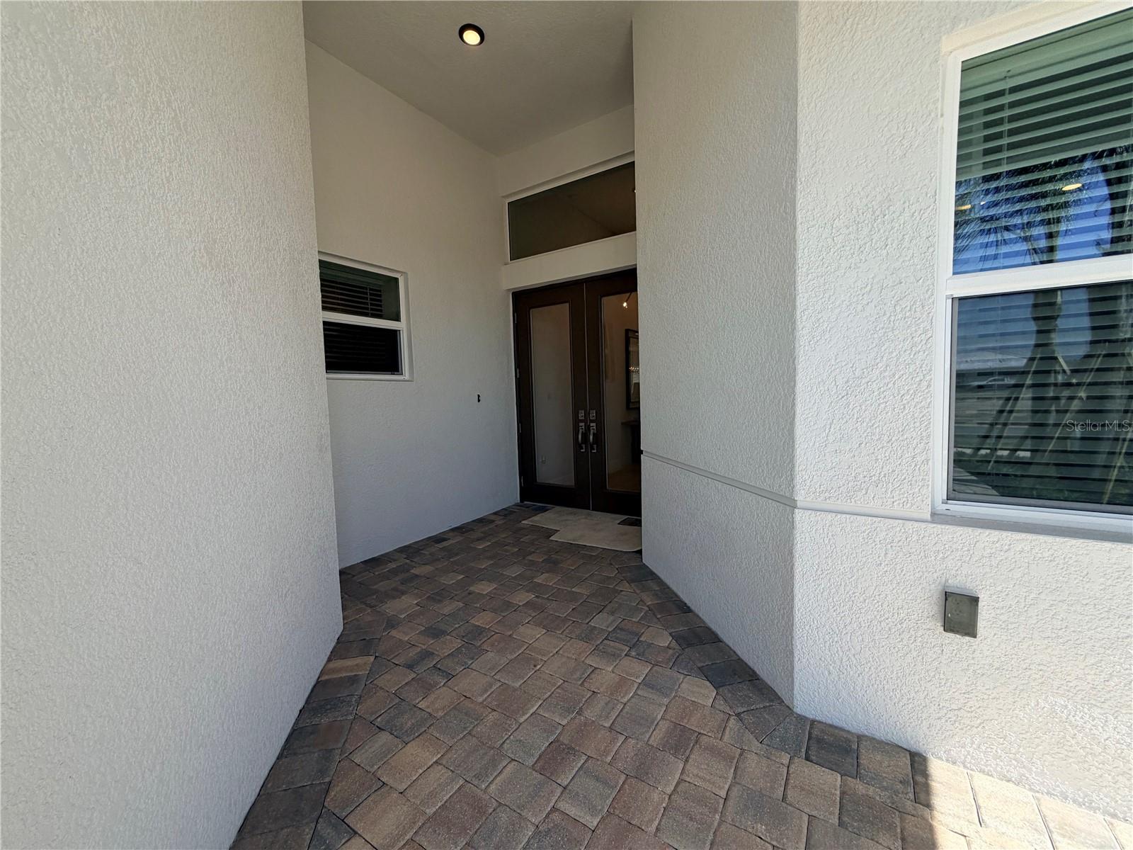 VALENCIA RIDGE - Residential