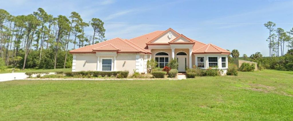 Photo of 9110 Deer Court, Venice, FL 34293 (MLS # R4911085)