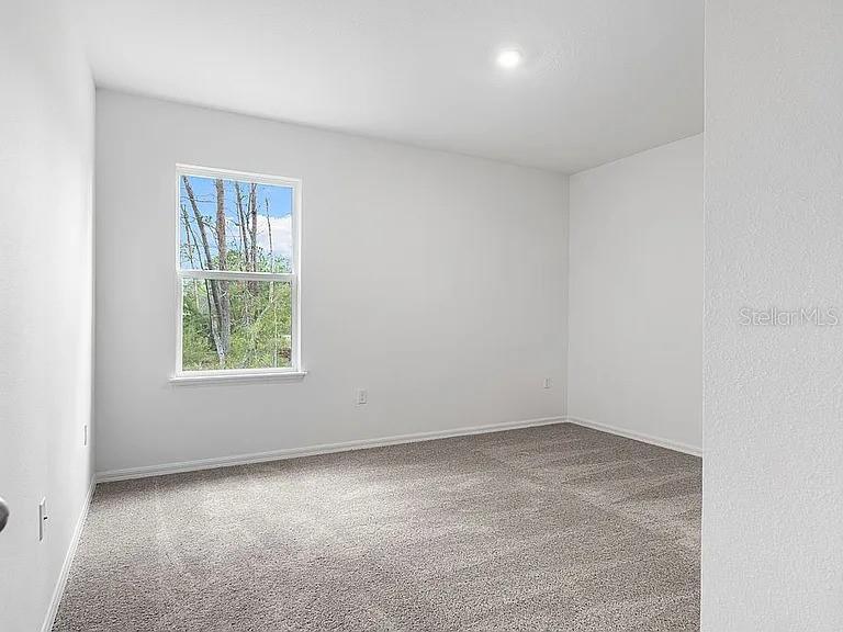 ROYAL HIGHLANDS - Residential