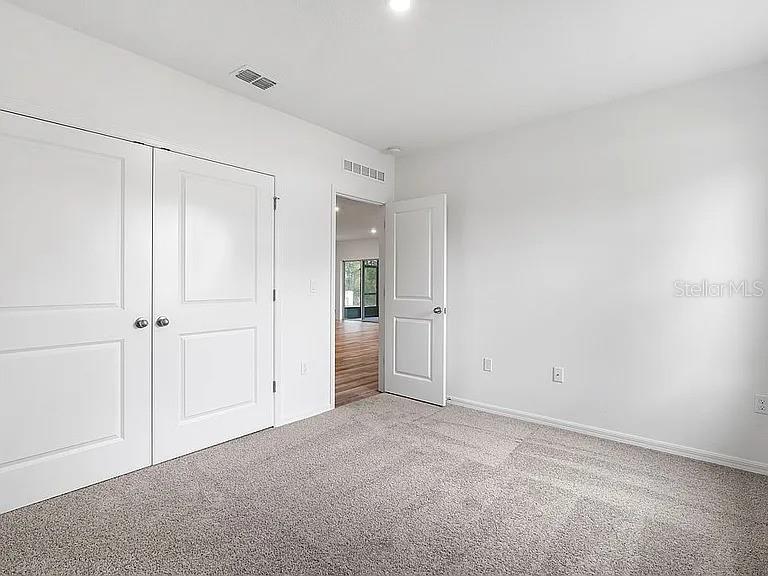 ROYAL HIGHLANDS - Residential