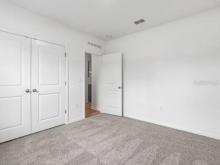 ROYAL HIGHLANDS - Residential