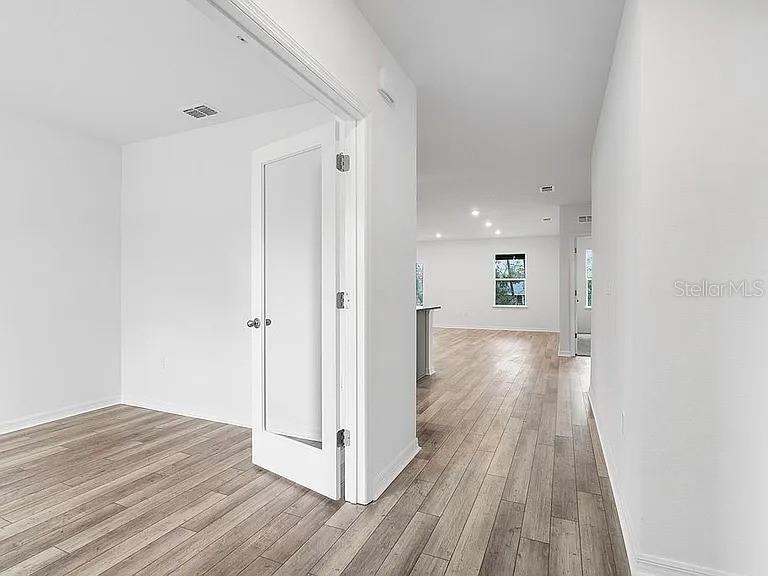 ROYAL HIGHLANDS - Residential