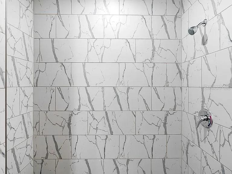 ROYAL HIGHLANDS - Residential