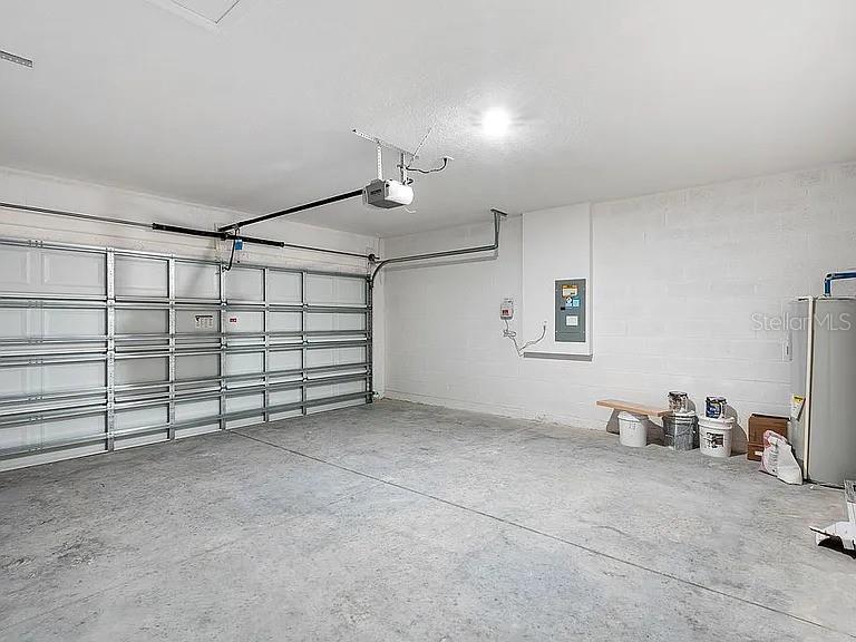 ROYAL HIGHLANDS - Residential