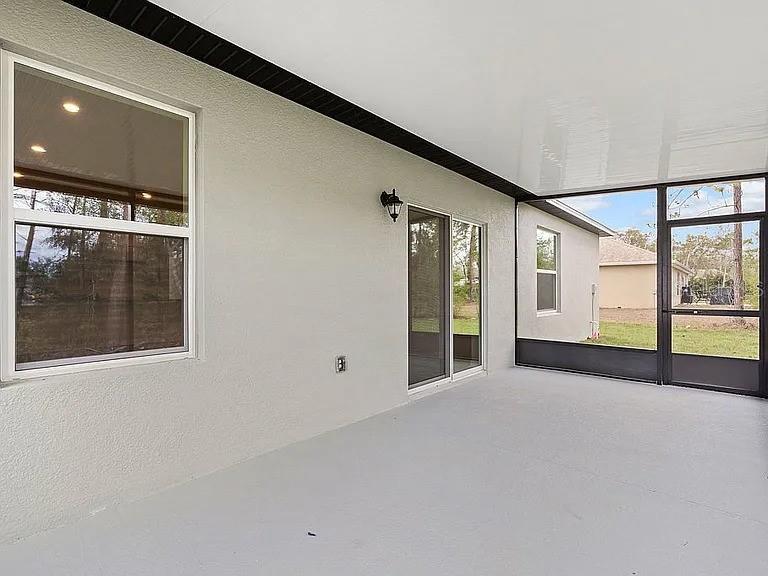 ROYAL HIGHLANDS - Residential