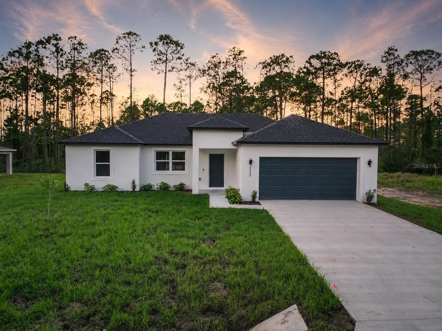 SUN N LAKE - Residential