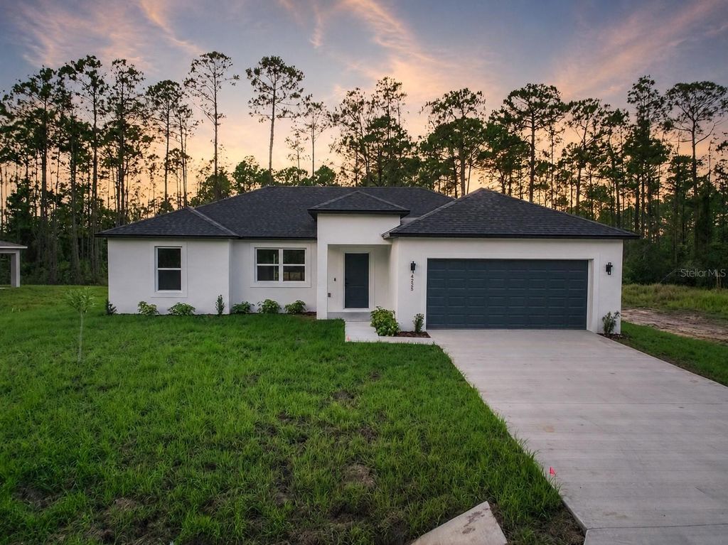Photo of 4225 Gerona Avenue, Sebring, FL 33872 (MLS # L4962159)