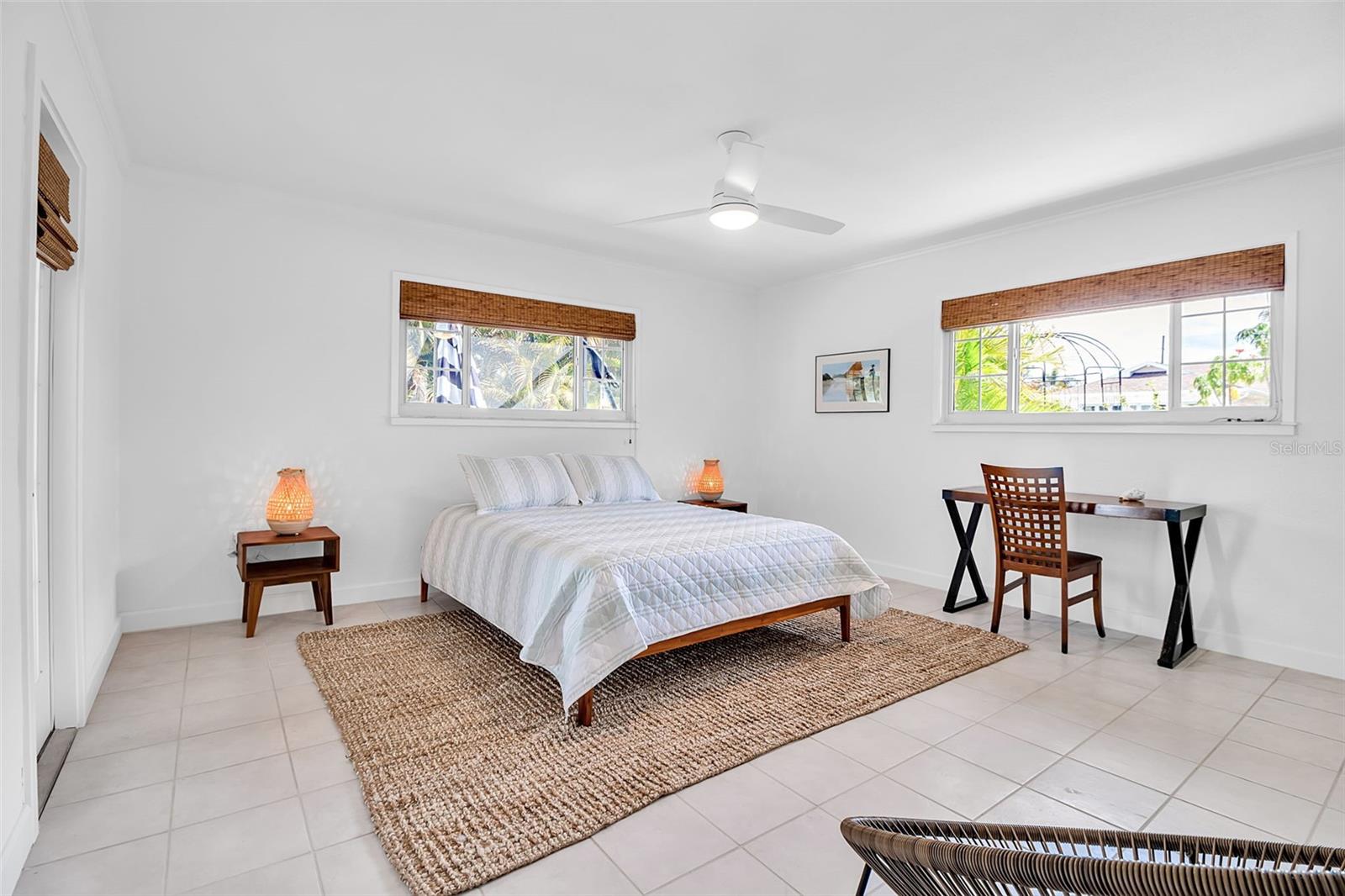 GOLDEN BEACH - Residential