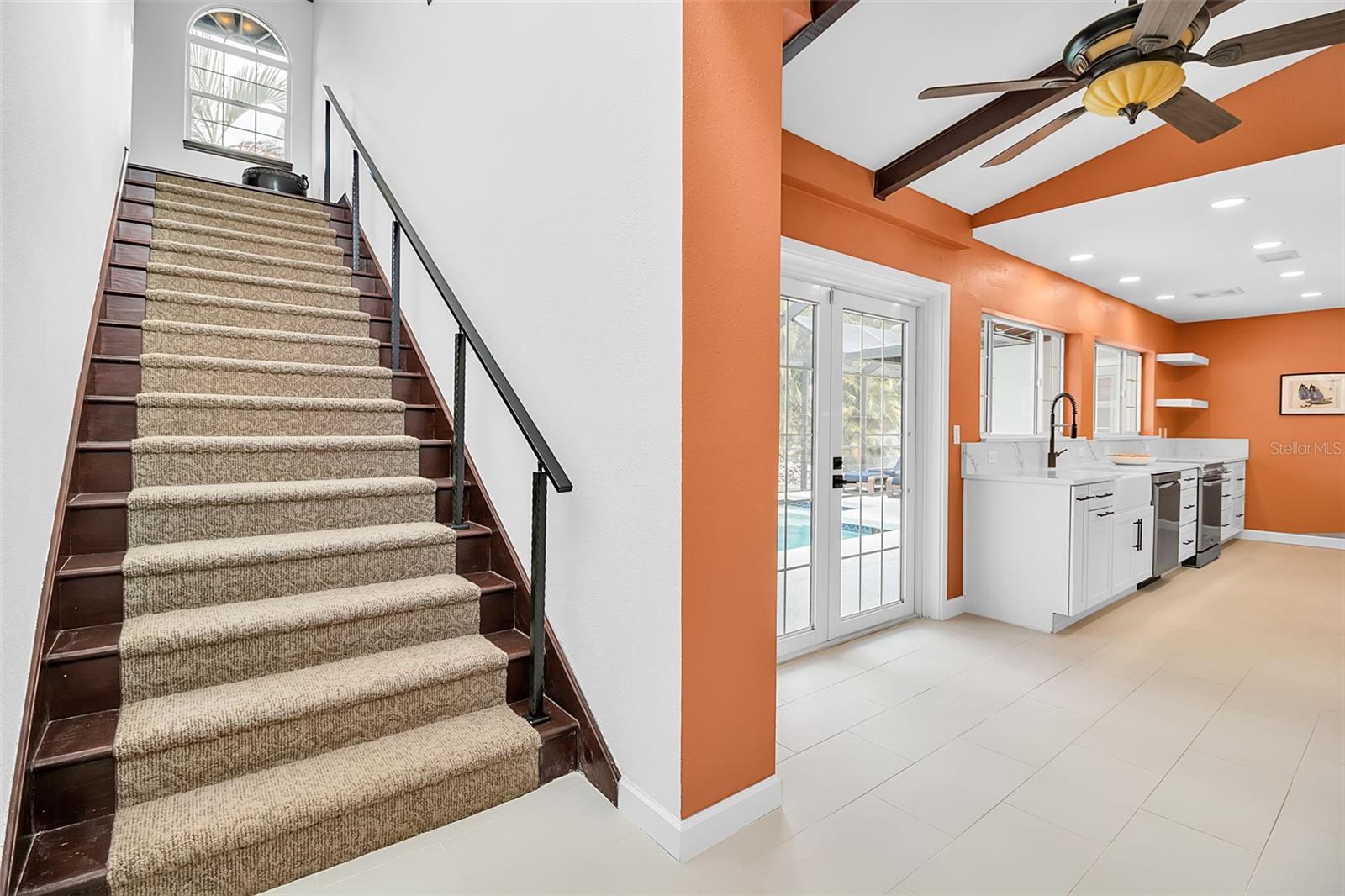 GOLDEN BEACH - Residential