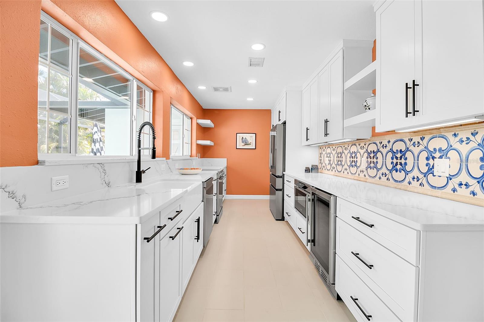 GOLDEN BEACH - Residential