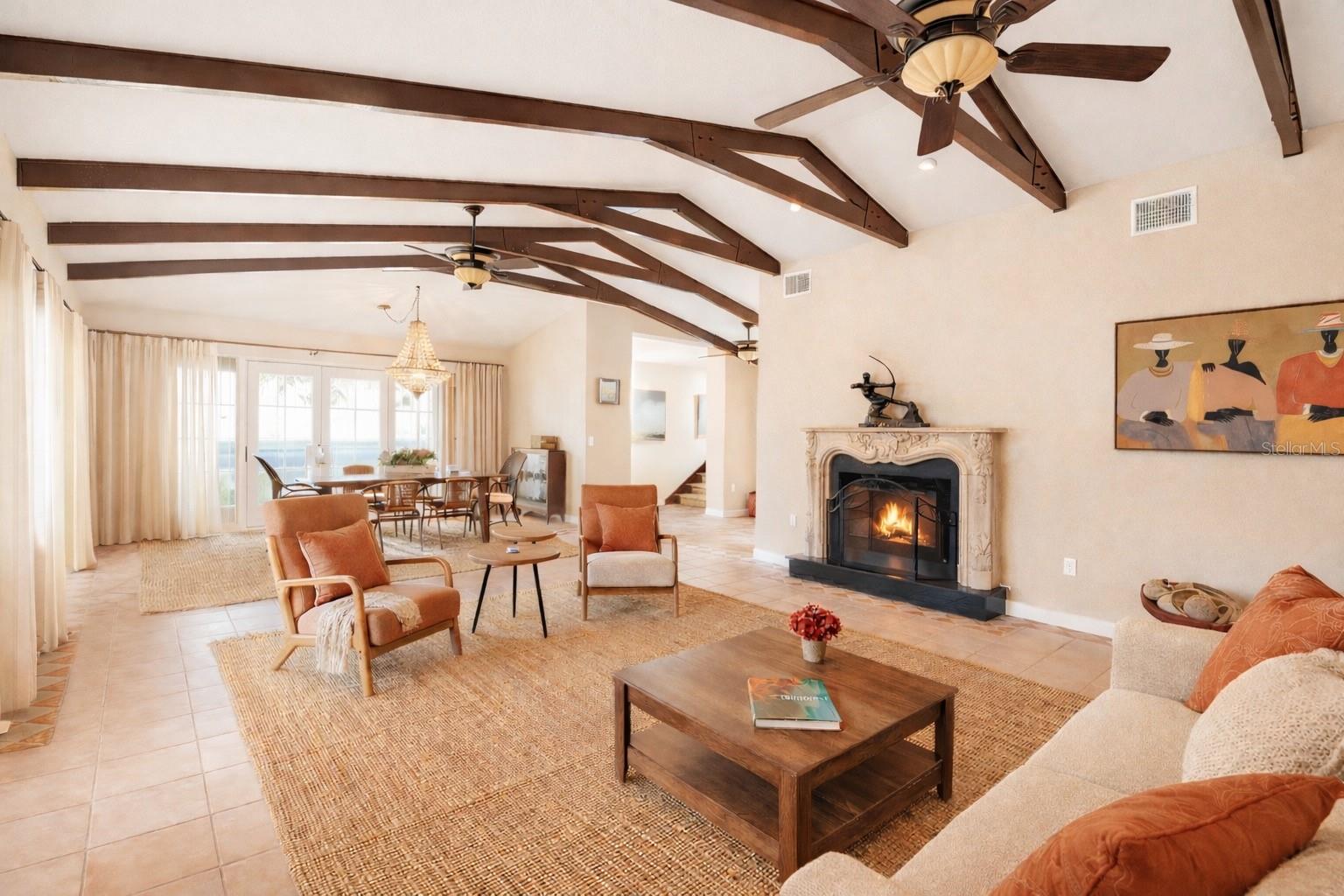 GOLDEN BEACH - Residential