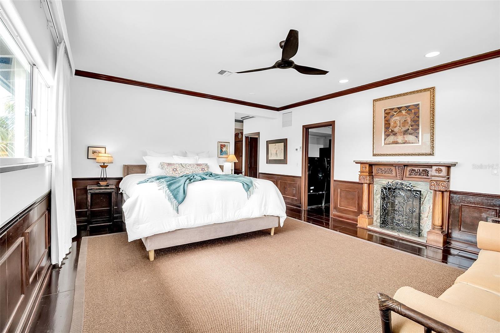 GOLDEN BEACH - Residential