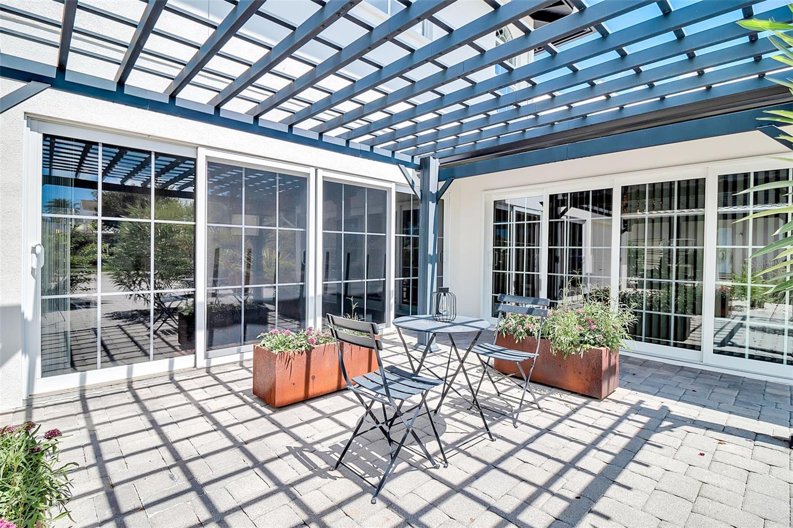 GOLDEN BEACH - Residential