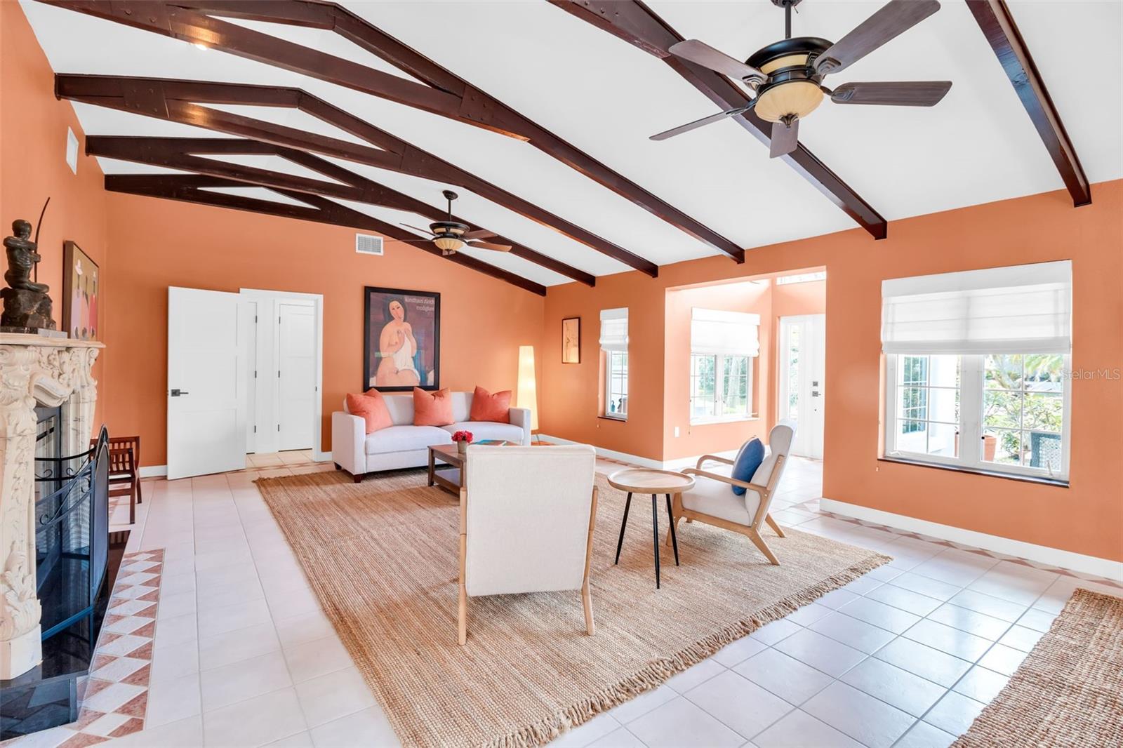 GOLDEN BEACH - Residential