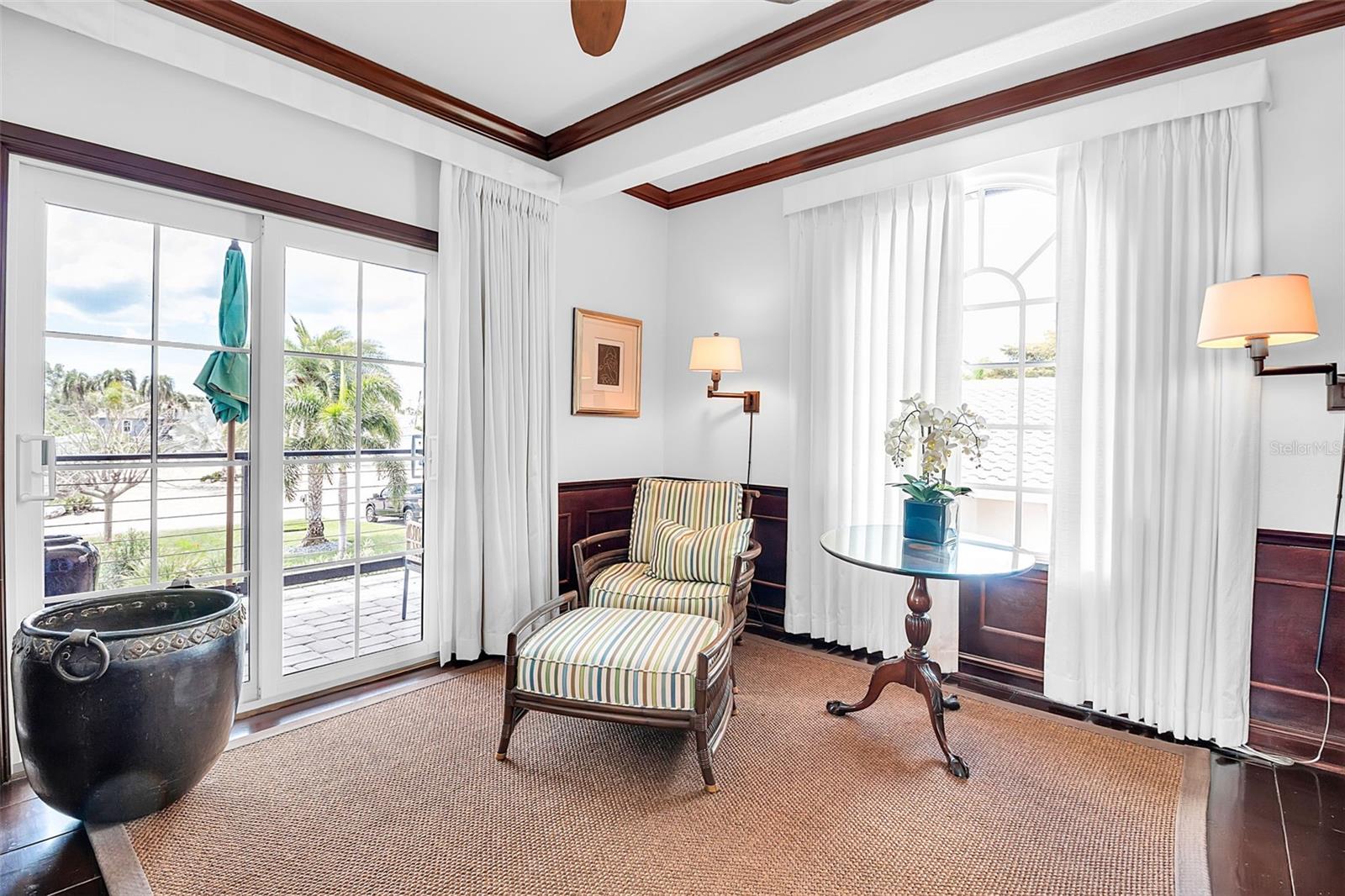 GOLDEN BEACH - Residential