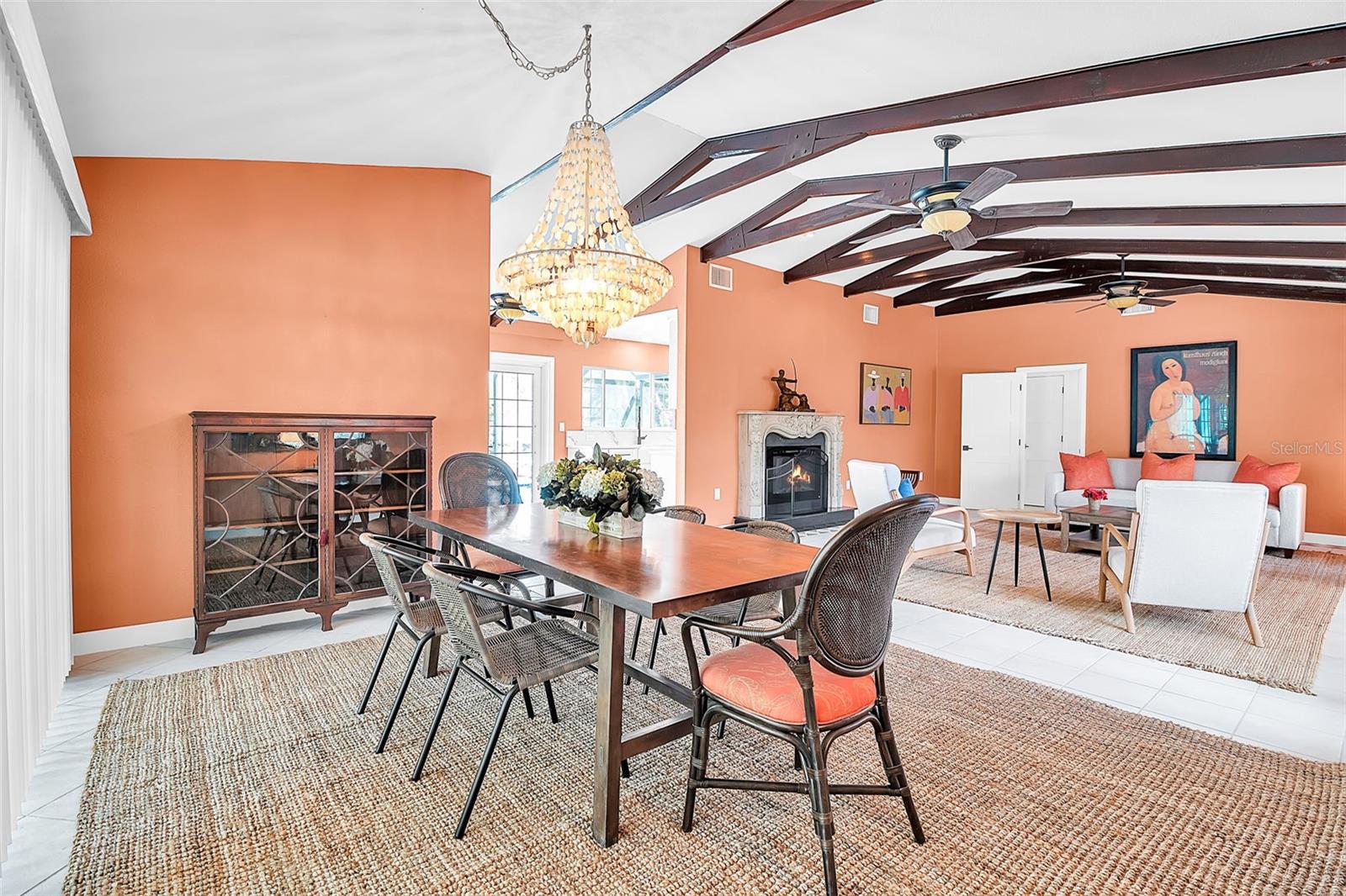 GOLDEN BEACH - Residential