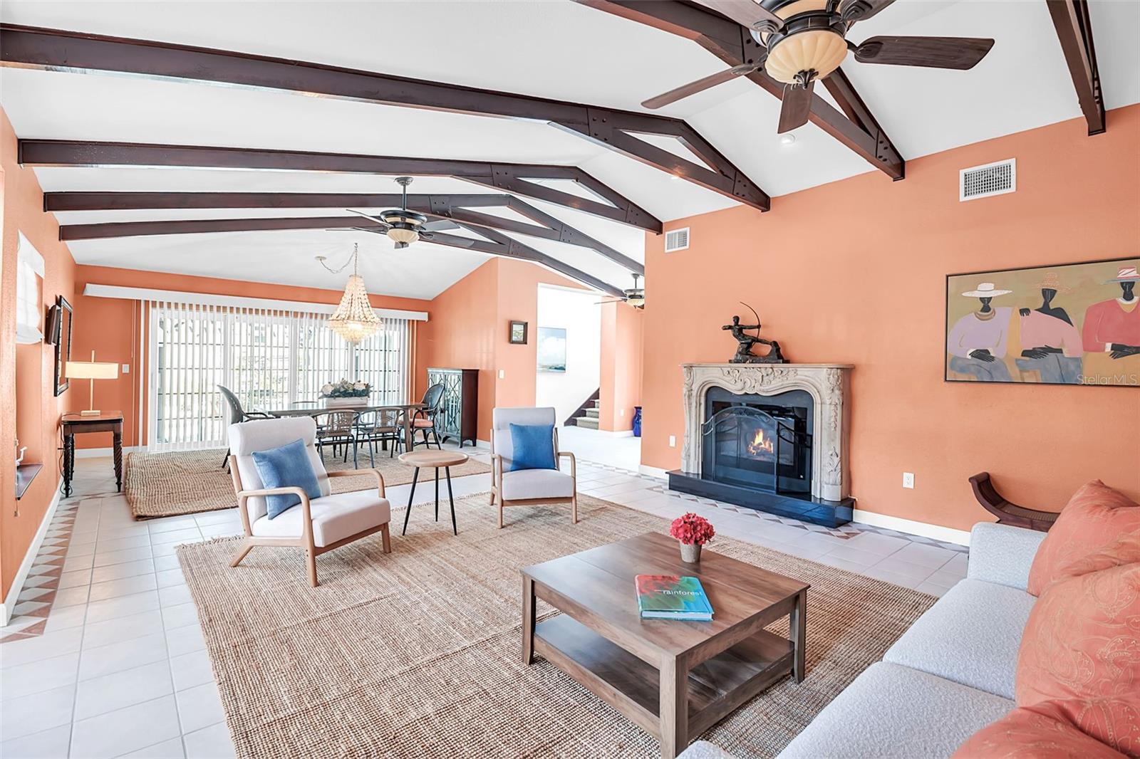 GOLDEN BEACH - Residential