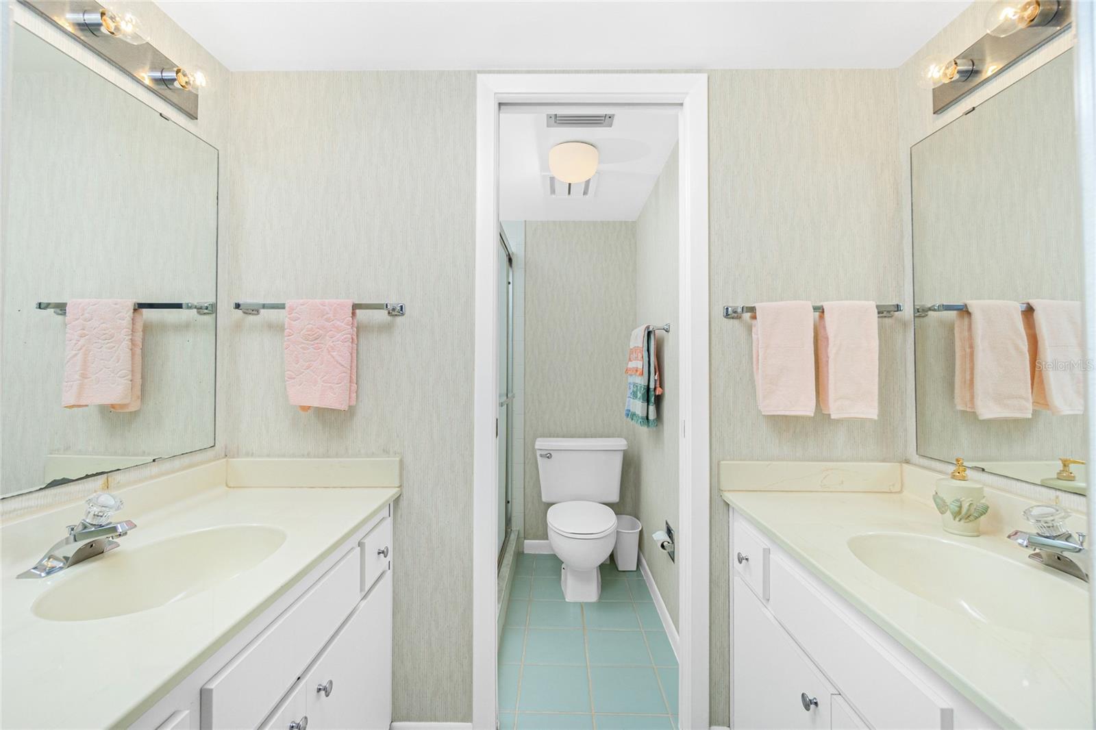 SANDPIPER KEY BLDG 04 - Residential