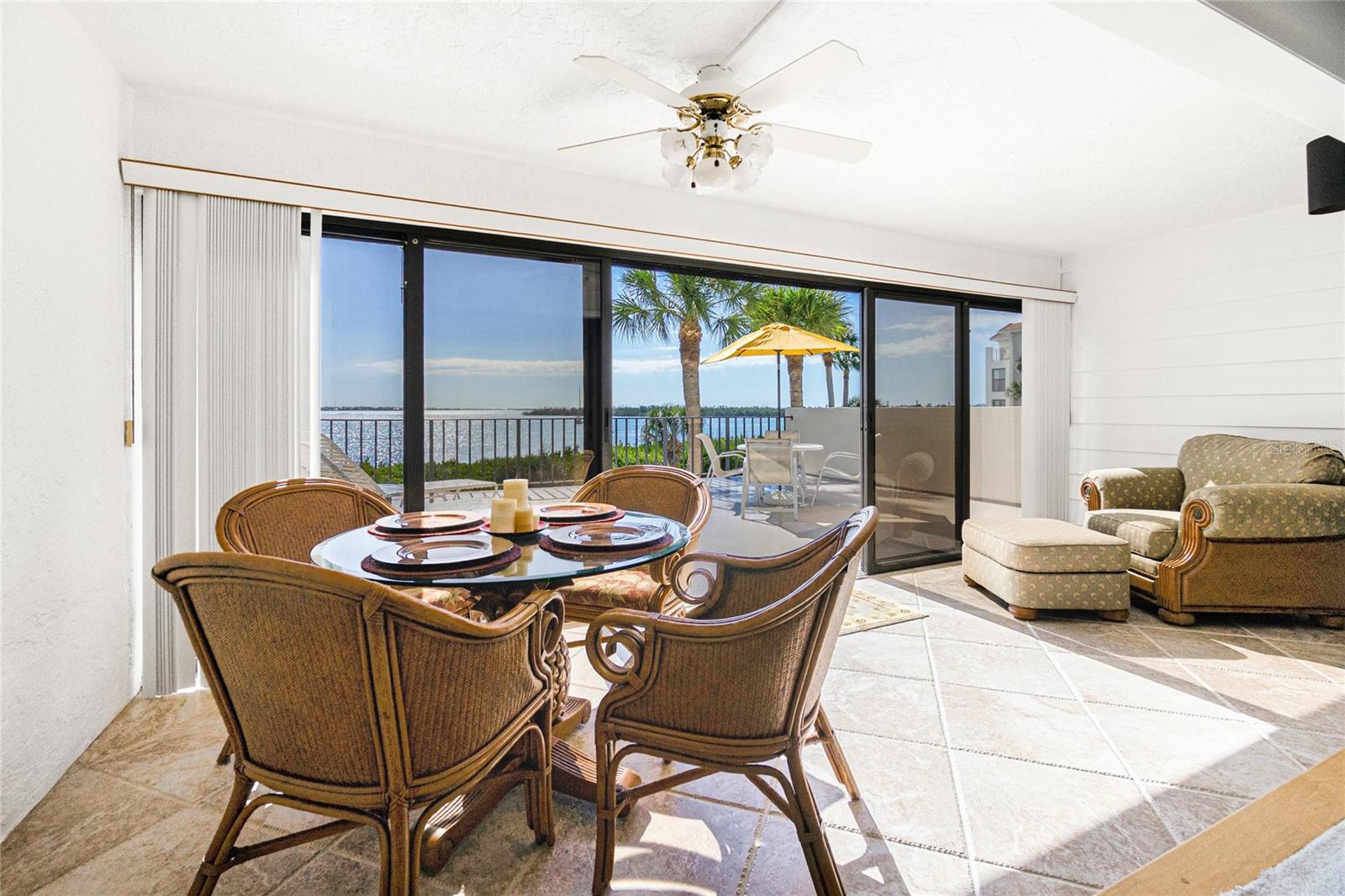 SANDPIPER KEY BLDG 04 - Residential