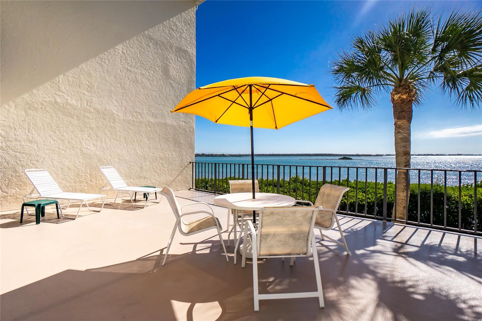 SANDPIPER KEY BLDG 04 - Residential