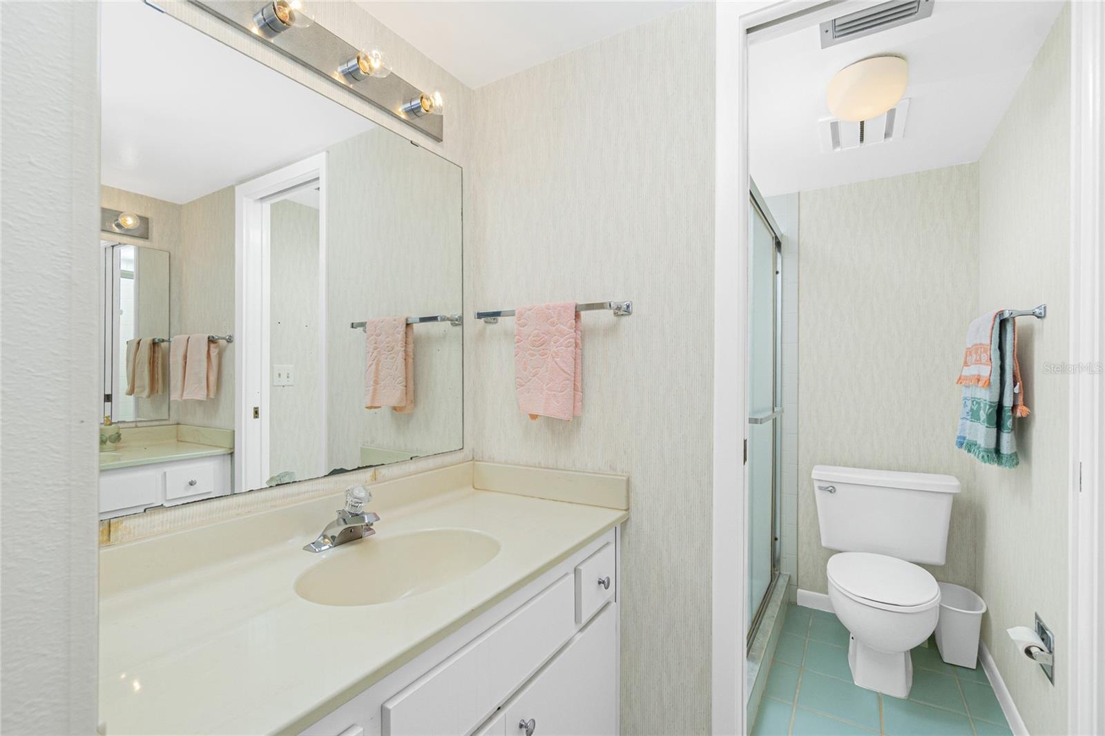 SANDPIPER KEY BLDG 04 - Residential