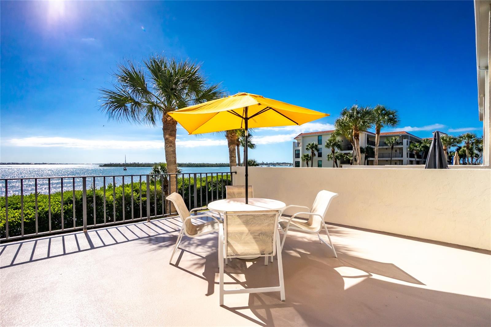 SANDPIPER KEY BLDG 04 - Residential