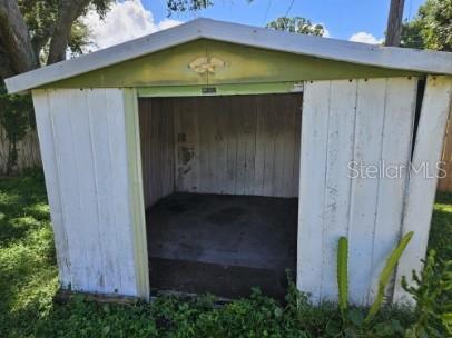 FAIRLAWN PARK UNIT 3 - Residential Lease