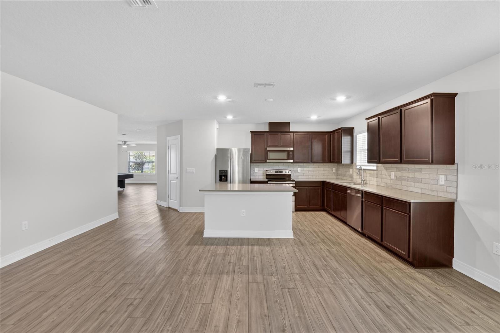 RIVERSTONE PH 1 - Residential