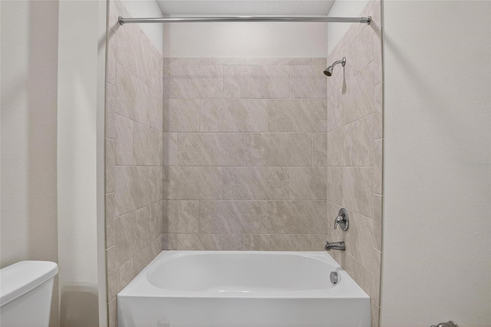 RIVERSTONE PH 1 - Residential