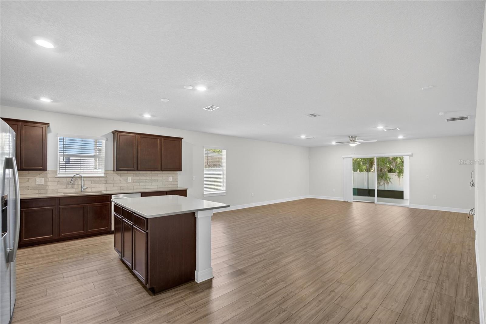 RIVERSTONE PH 1 - Residential