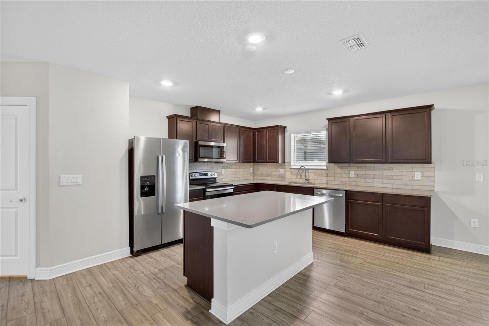 RIVERSTONE PH 1 - Residential