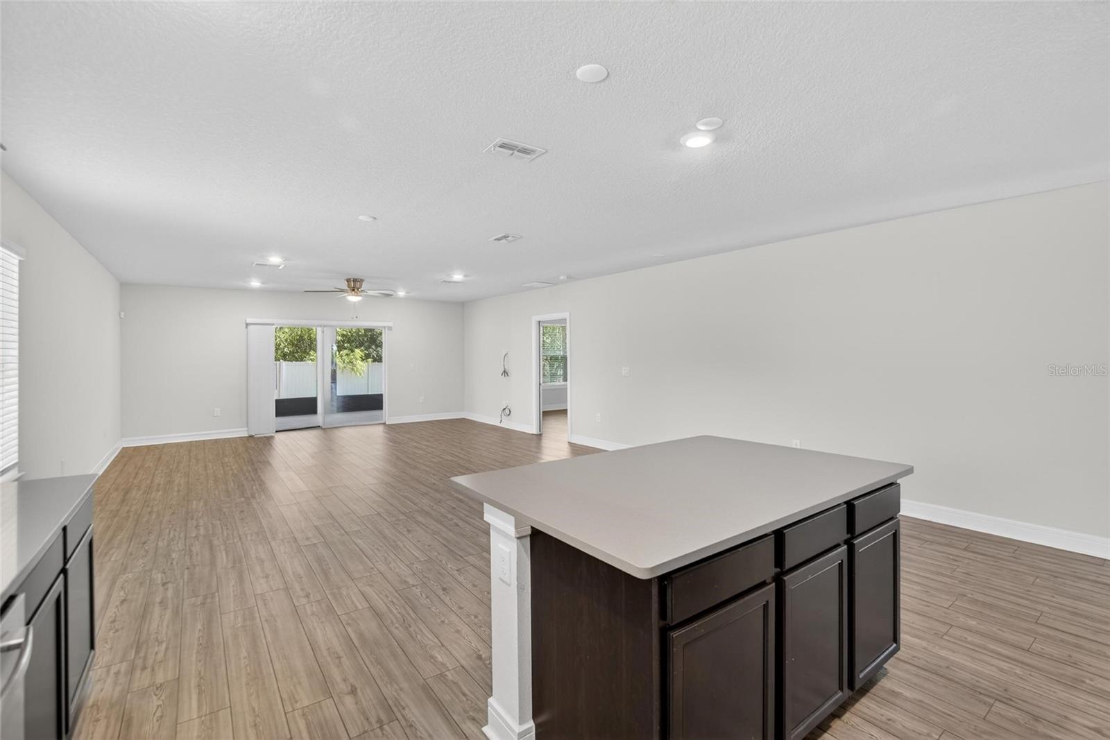 RIVERSTONE PH 1 - Residential